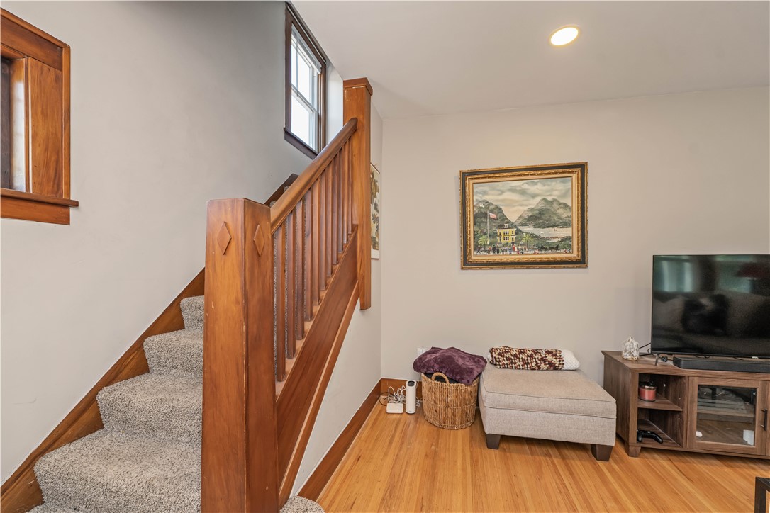 127 Castleford Road Greece, NY 14616 - Photo 5 of 26