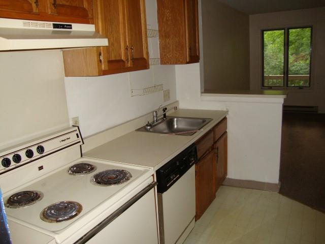 1 Beaver Brook Road, Unit 36 Danbury, CT 06810 - Photo 1 of 1