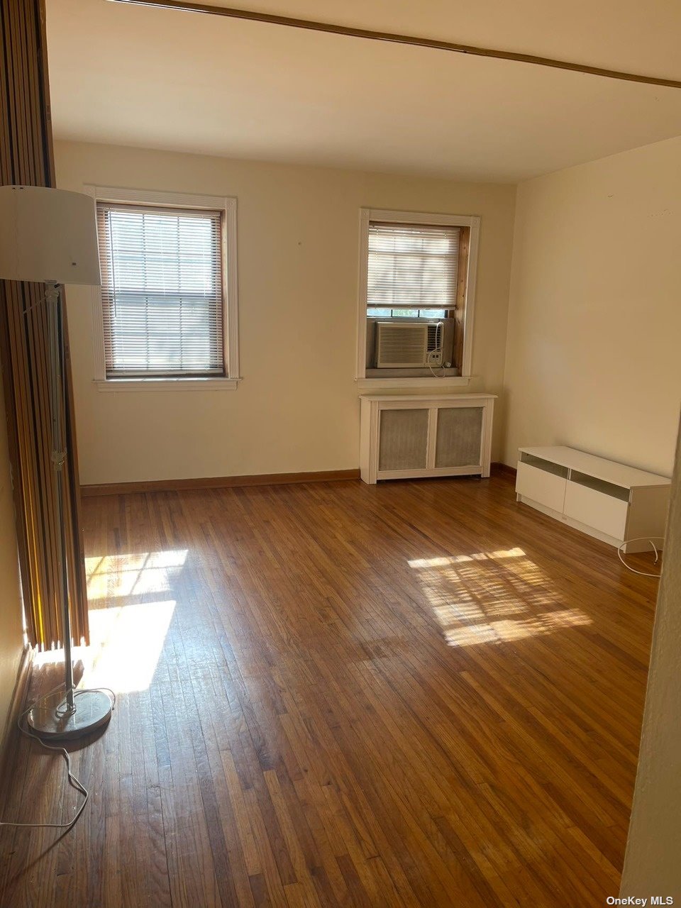 144-33 79th Avenue, Unit 1R Queens, NY 11367 - Photo 2 of 6