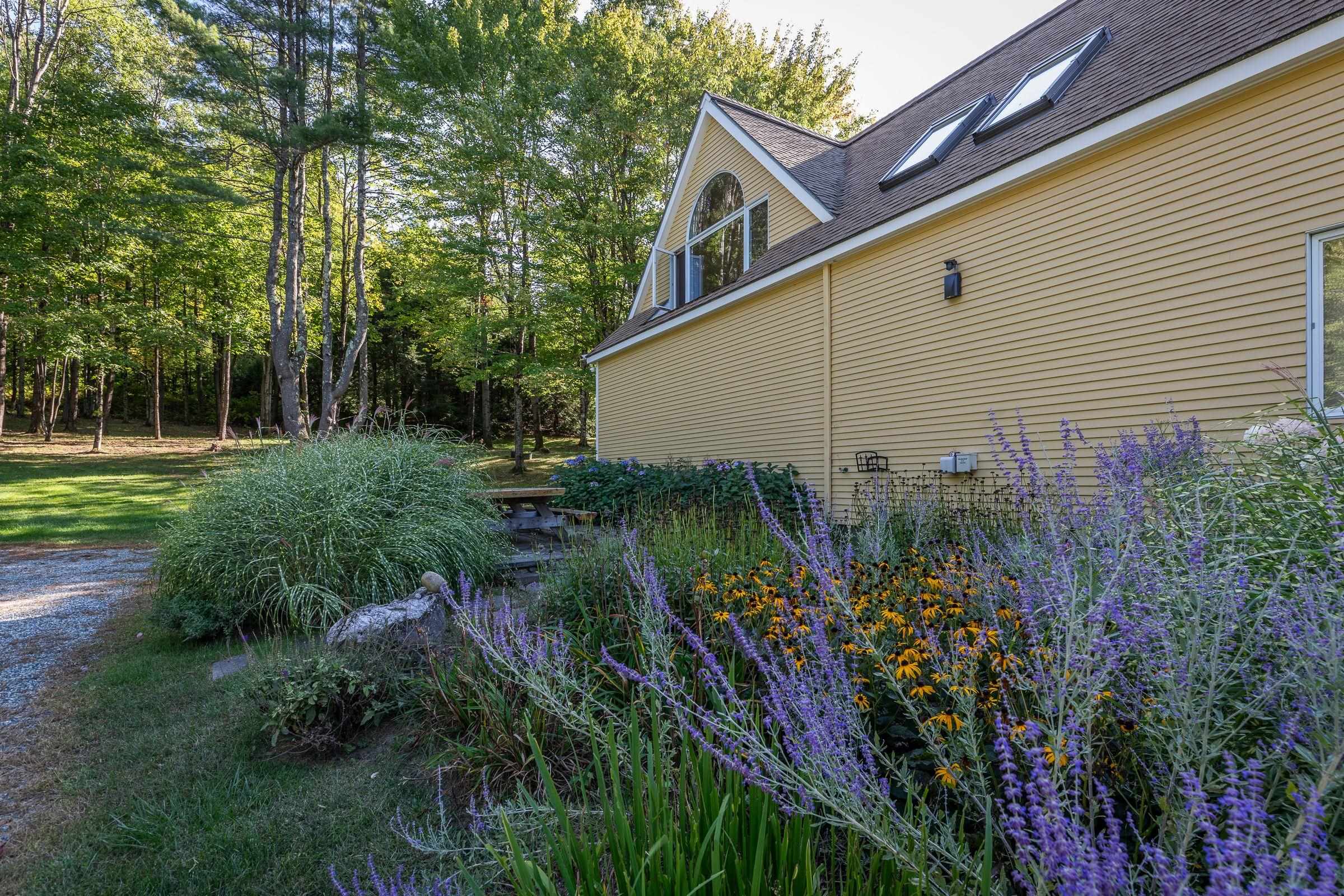 134 Chester Arthur Road Hartford, VT 05059 - Photo 20 of 32