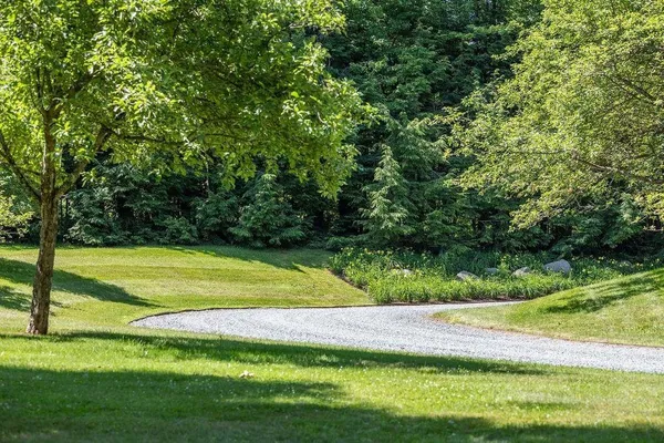 $2,300,000 | 134 Chester Arthur Road, Hartford, VT 05059