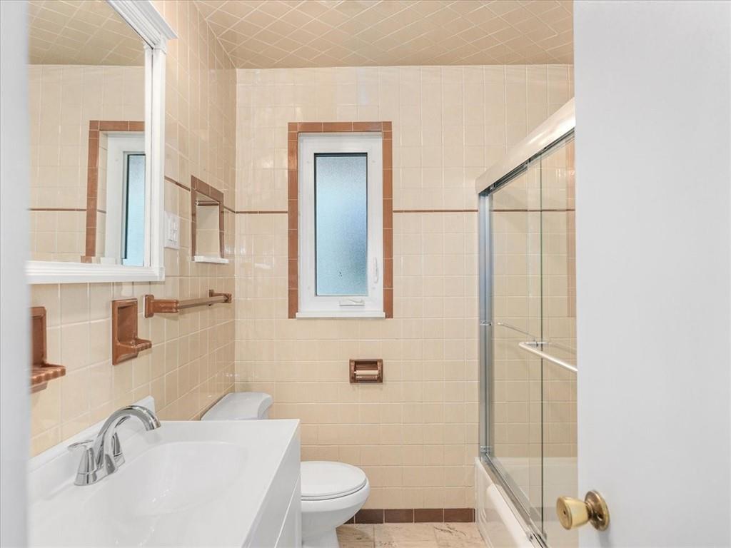 3415 Alberta Street Homestead, PA 15120 - Photo 10 of 21