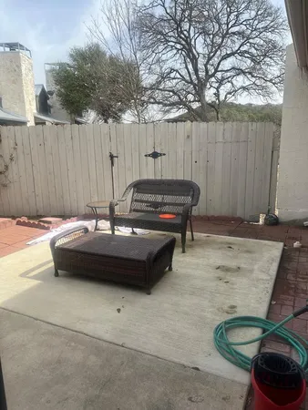 $250,000 | 1950 H Leslie Drive, Kerrville, TX 78028