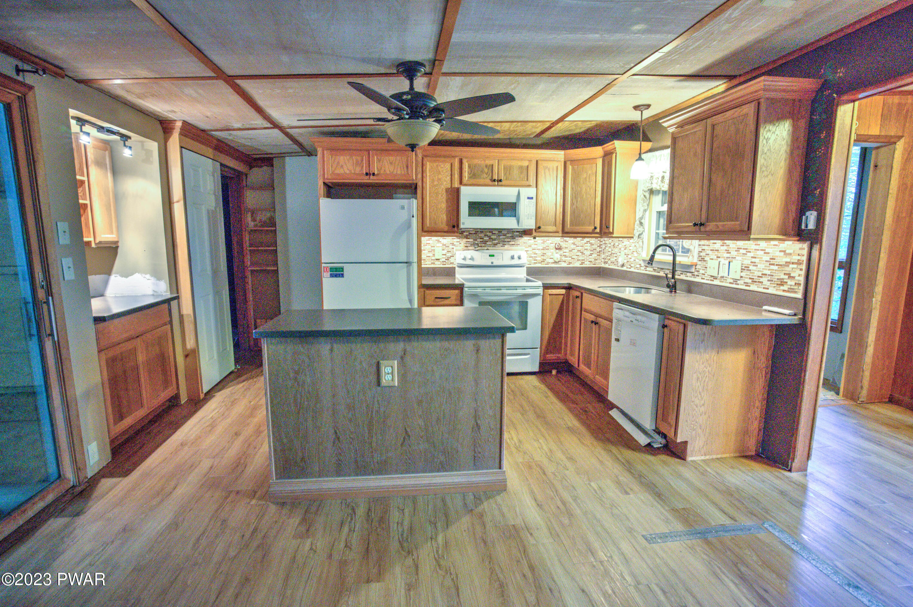 76 Whitney Lake Road Hawley, PA 18428 - Photo 11 of 36