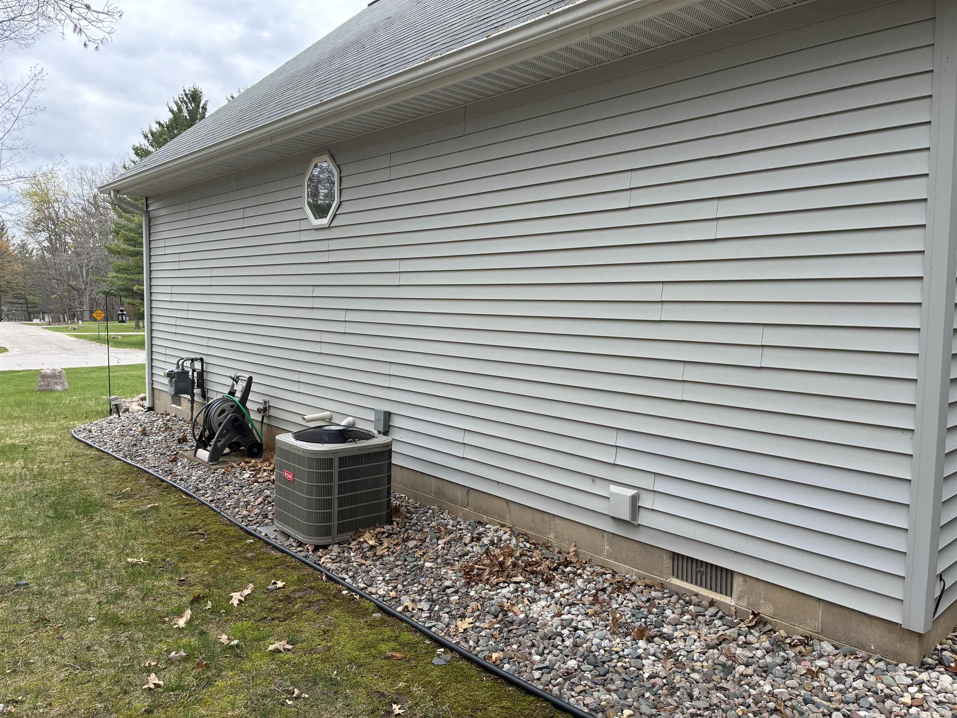 5019 Kings Way Gladwin, MI 48624 - Photo 6 of 45