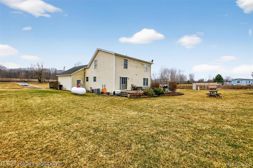 3919 Castle Road North Branch, MI 48461 - Photo 30 of 38 Gallery Image 30