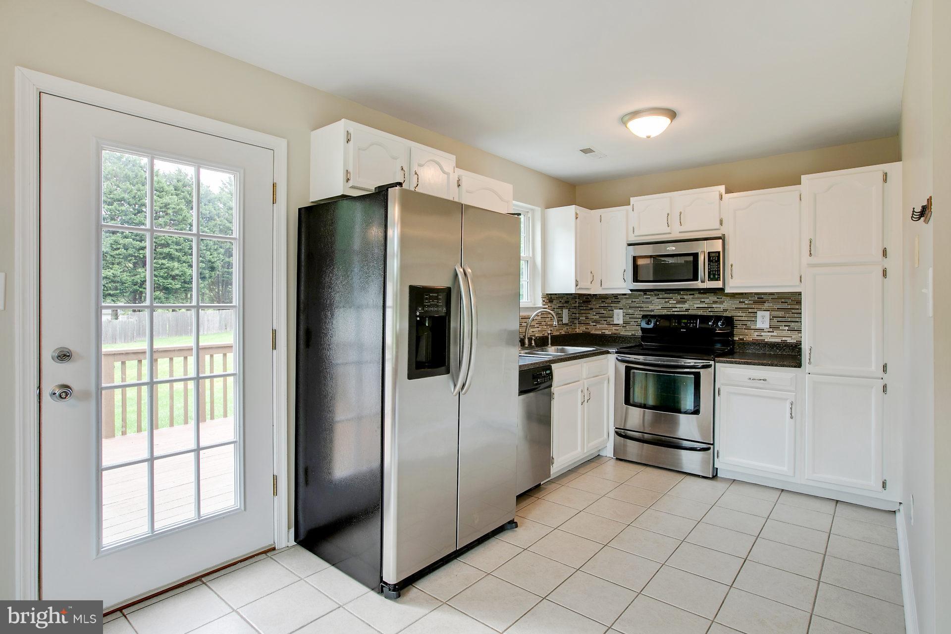 25645 Ricky Drive Hollywood, MD 20636 - Photo 4 of 23 Kitchen