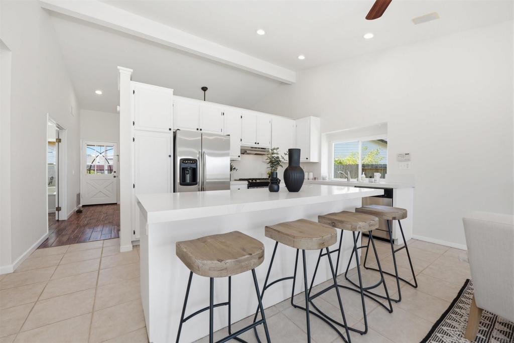 305 Via Metates Oceanside, CA 92057 - Photo 9 of 31