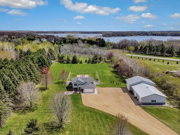 $585,000 | 26807 James Avenue, Chisago City, MN 55013