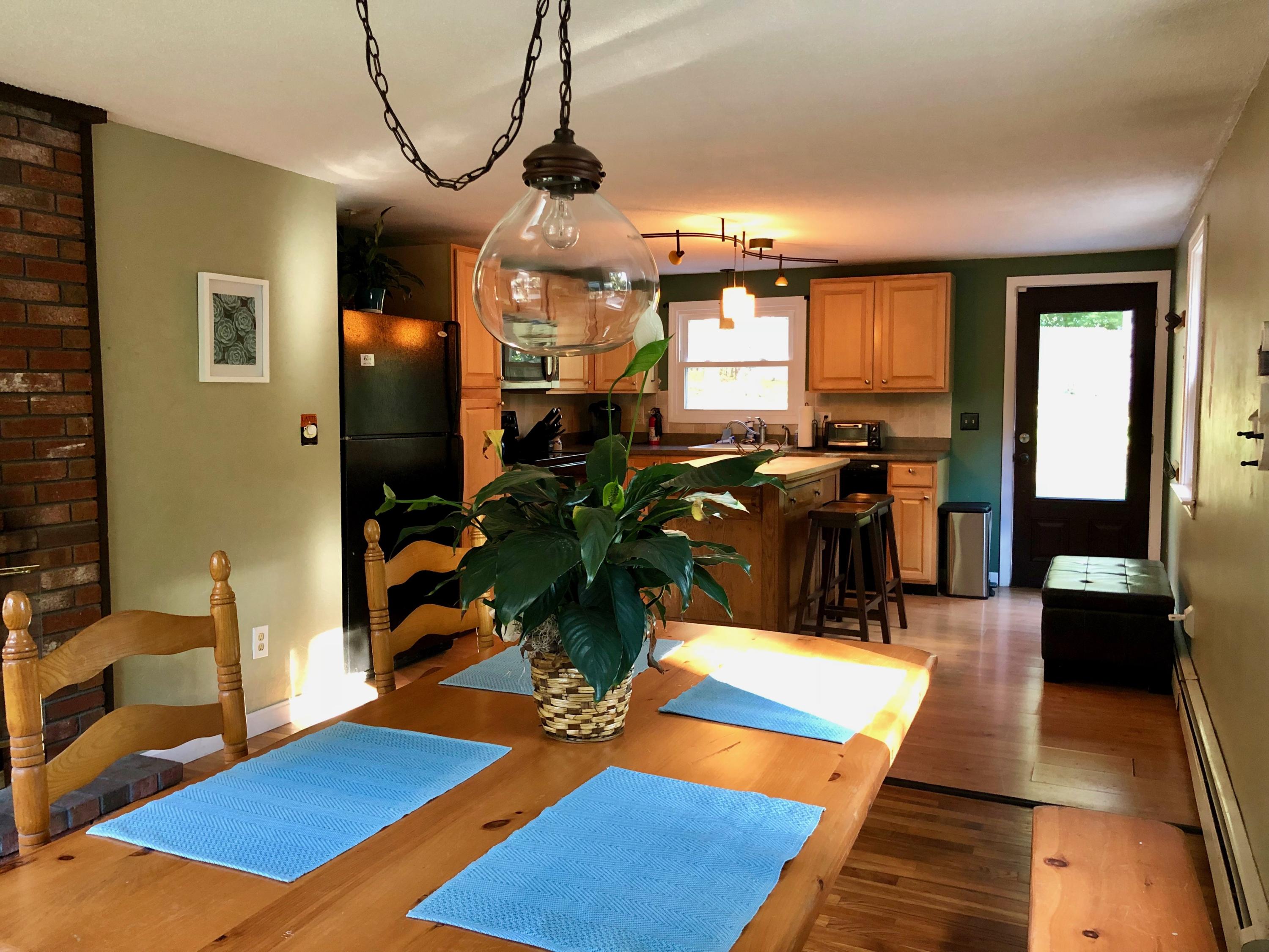 171 South Sandwich Road Mashpee, MA 02649 - Photo 8 of 24 Kitchen/dining area