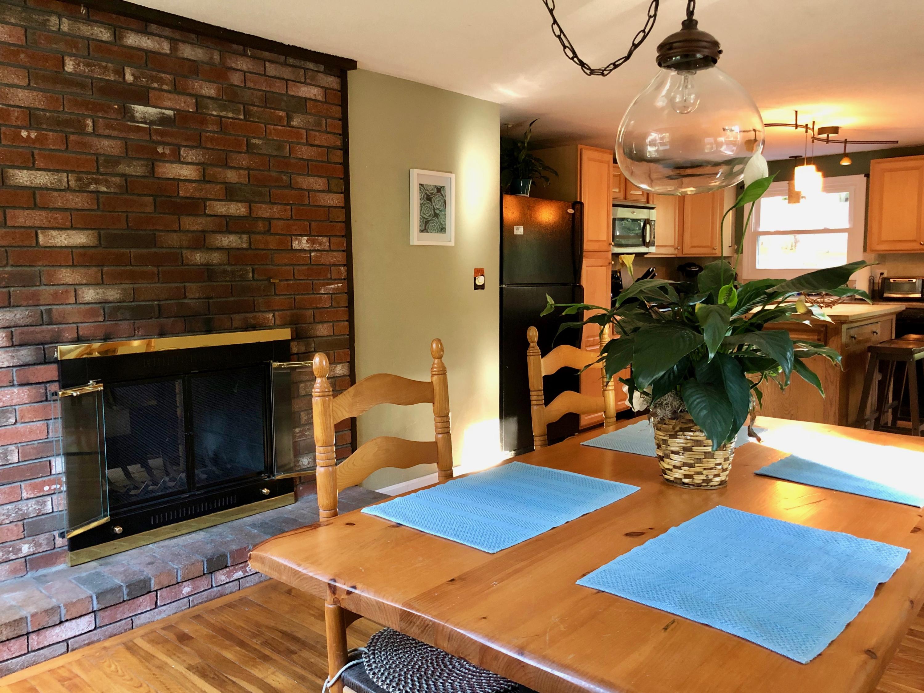 171 South Sandwich Road Mashpee, MA 02649 - Photo 10 of 24 Open dining/kitchen