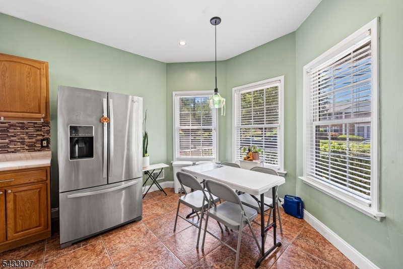 708 East Front Street, Unit 2 Plainfield, NJ 07062 - Photo 5 of 27
