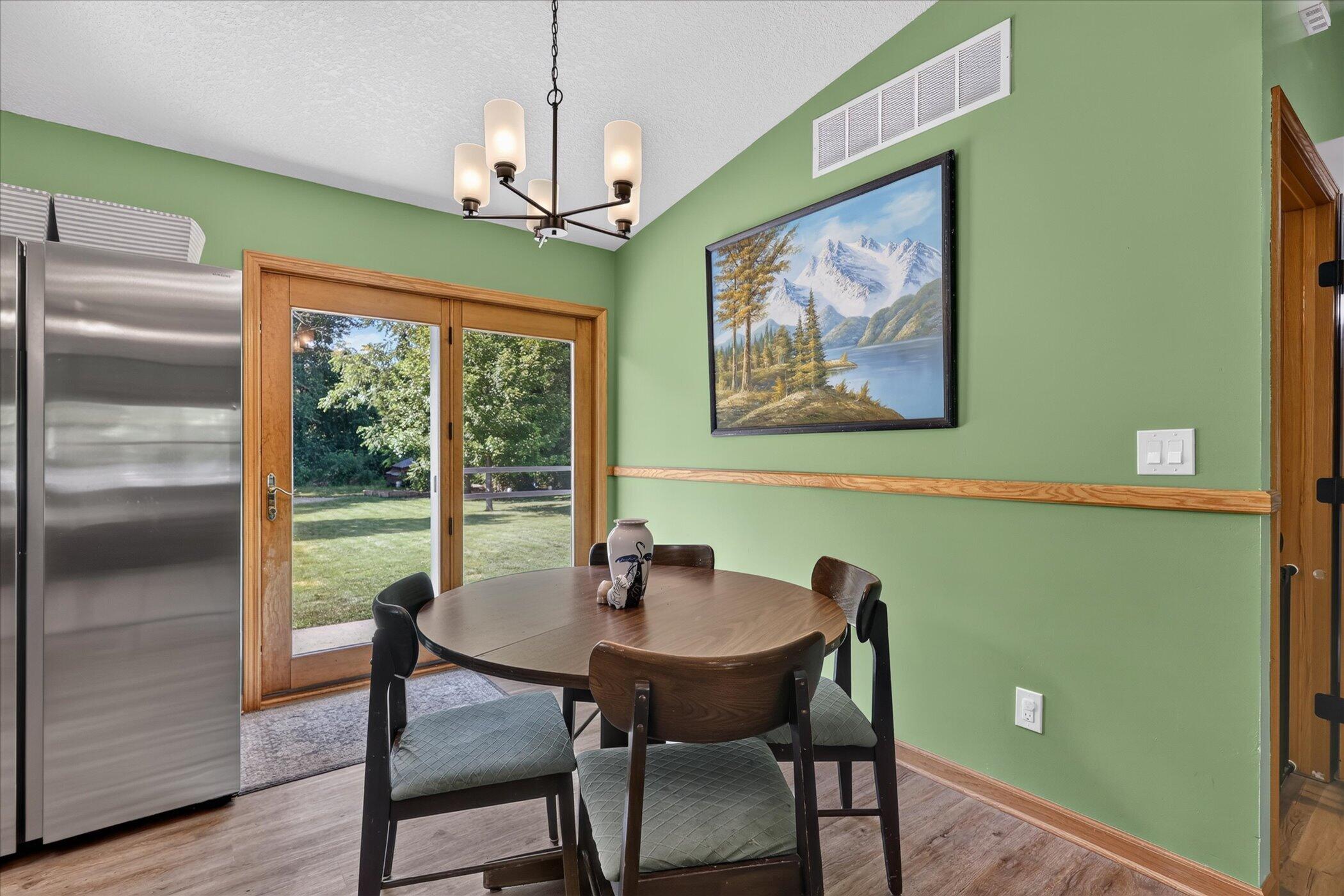 117 Charlotte Street Edmore, MI 48829 - Photo 14 of 44 Dining Room