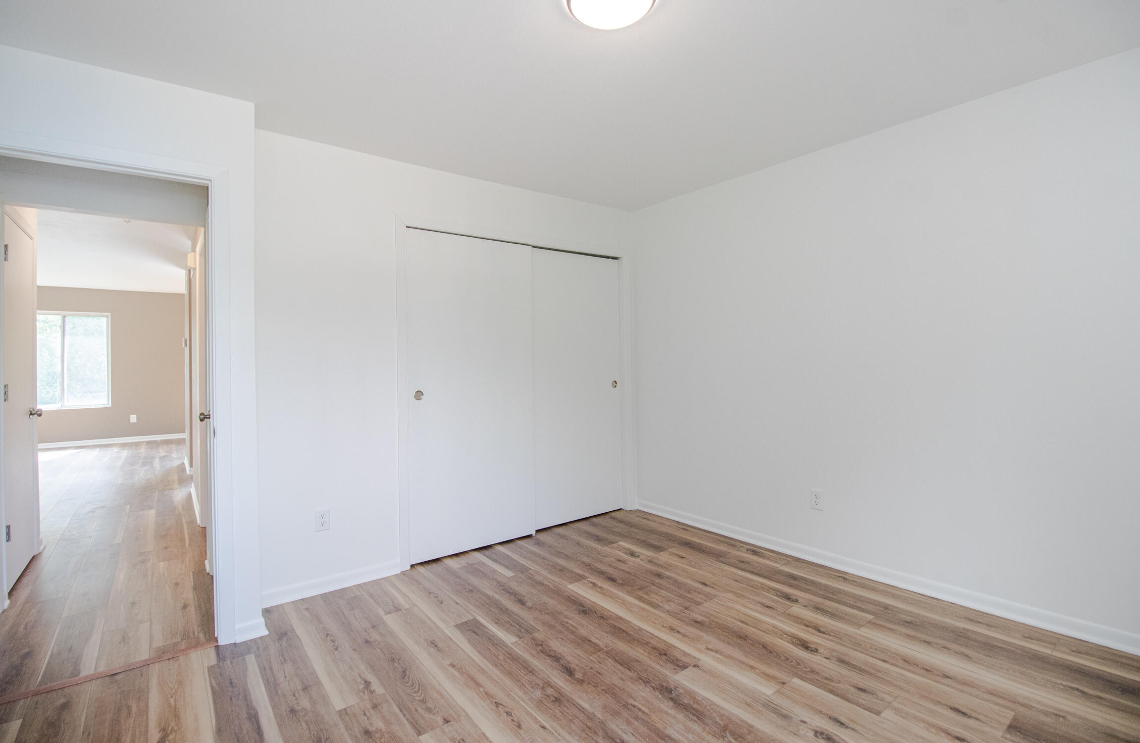 1410 South River Road New Berlin, WI 53151 - Photo 20 of 41 Bedroom 1