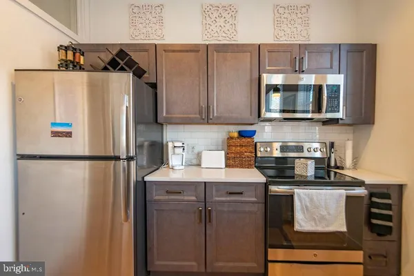 $2,050 | 507 South 8th Street, Unit 203, Philadelphia, PA 19147