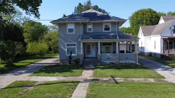 $270,000 | 215 West Jones Street, Milford, IL 60953