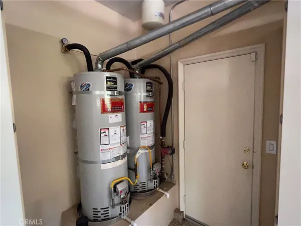 a view of a partially built entryway