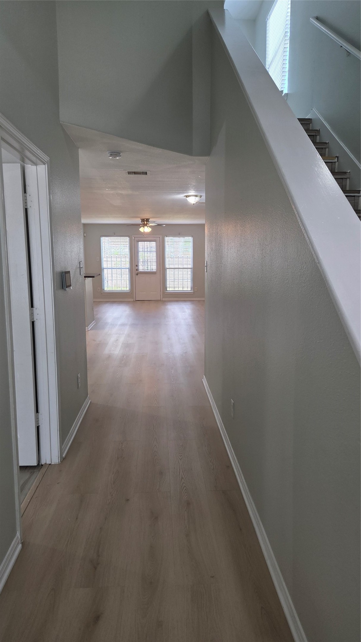 4121 Mallow Street, Unit A/B Houston, TX 77051 - Photo 27 of 50 Unit B - High Ceiling Entry