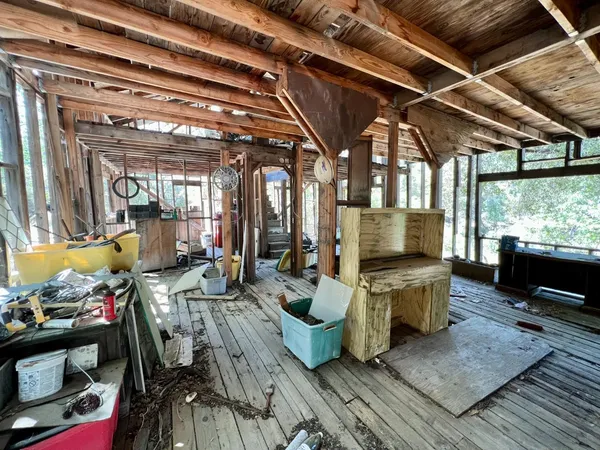 a view of a garage room