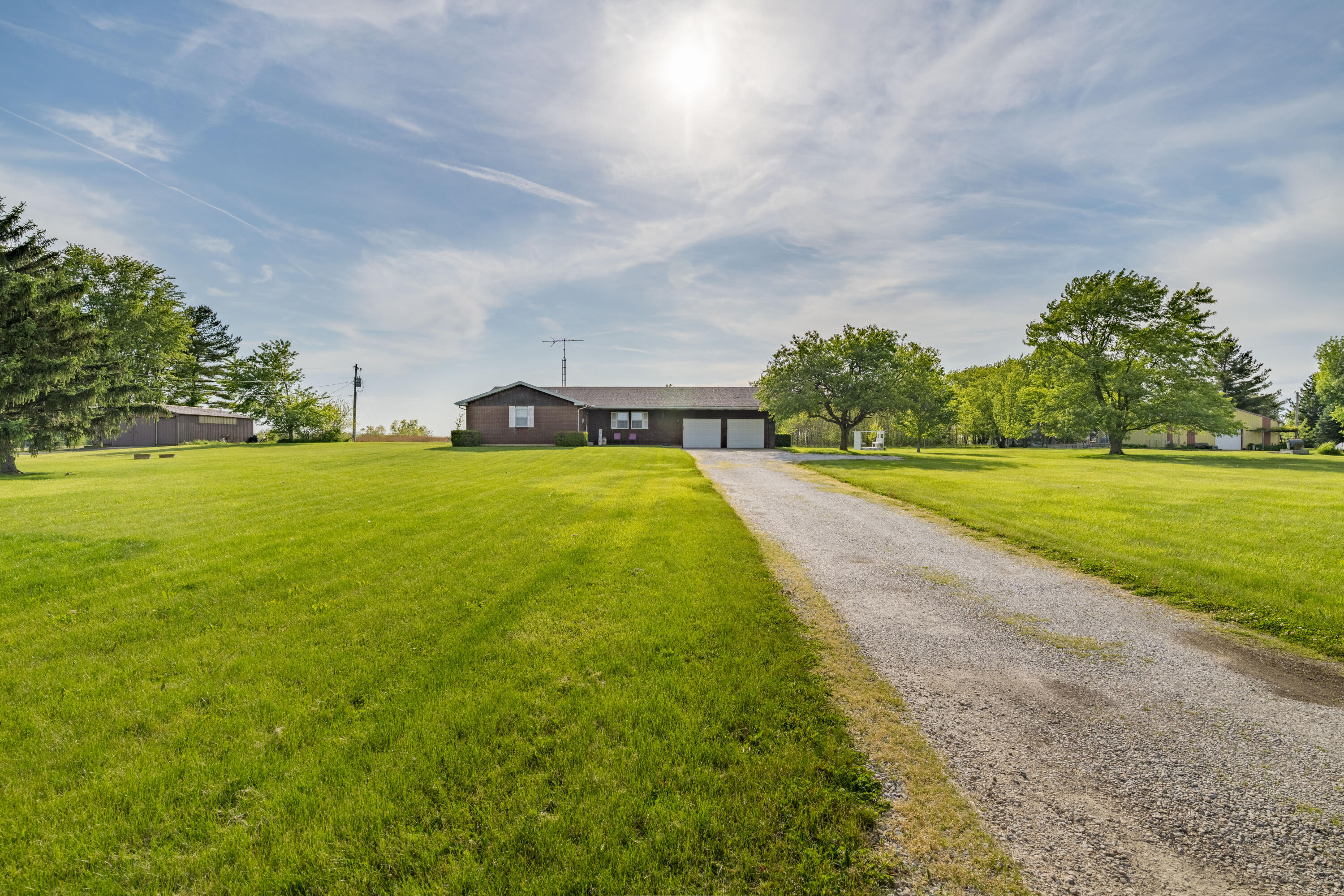13401 Ailes Road Anna, OH 45302 - Photo 3 of 29 Gallery Image 3