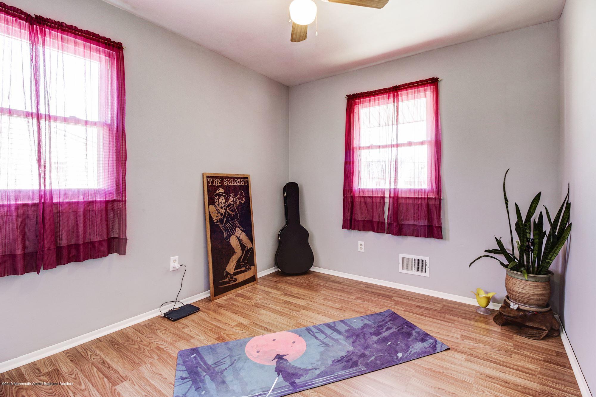 702 Maple Street Lakehurst, NJ 08733 - Photo 11 of 18 Bedroom 3
