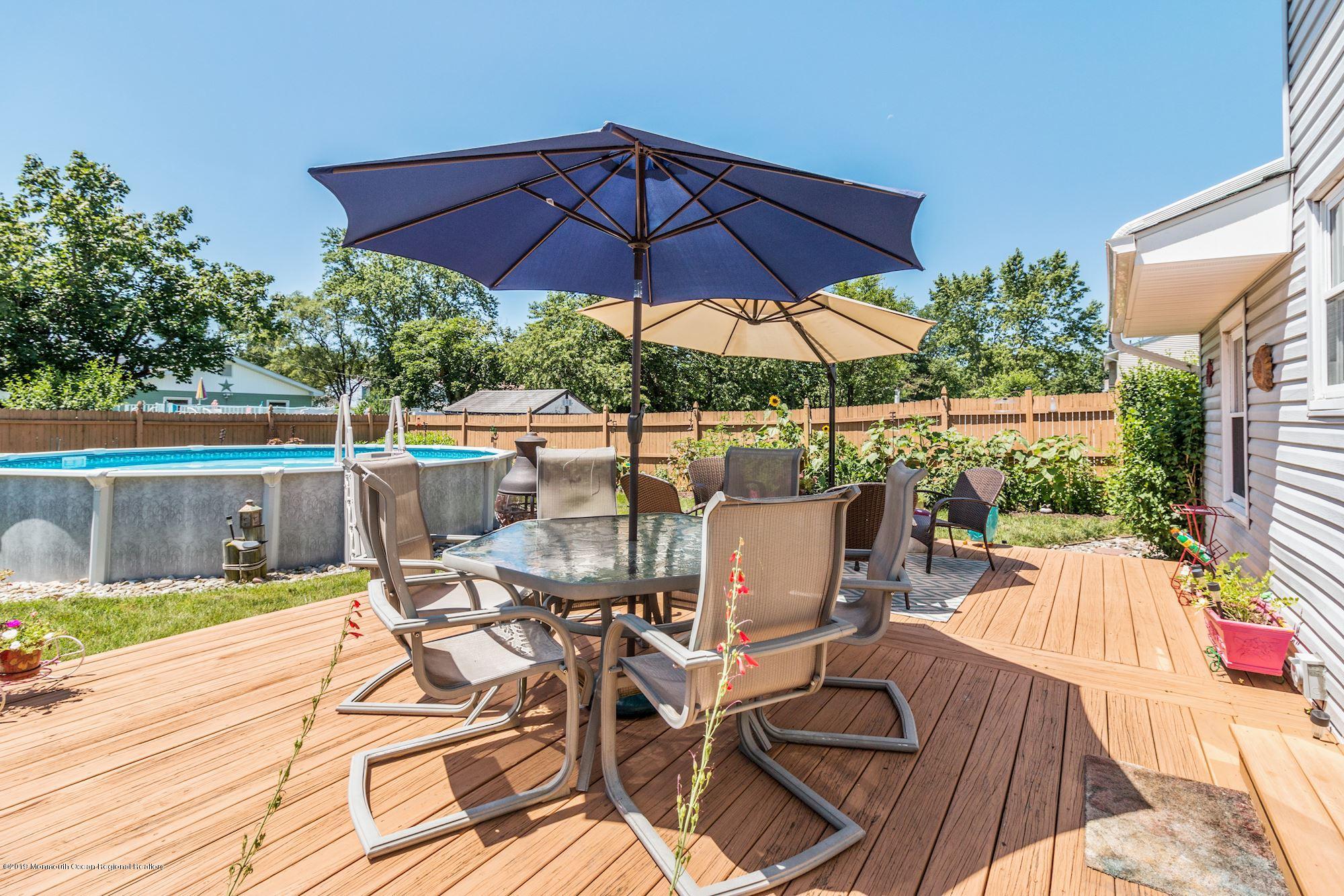 702 Maple Street Lakehurst, NJ 08733 - Photo 14 of 18 Deck and Pool
