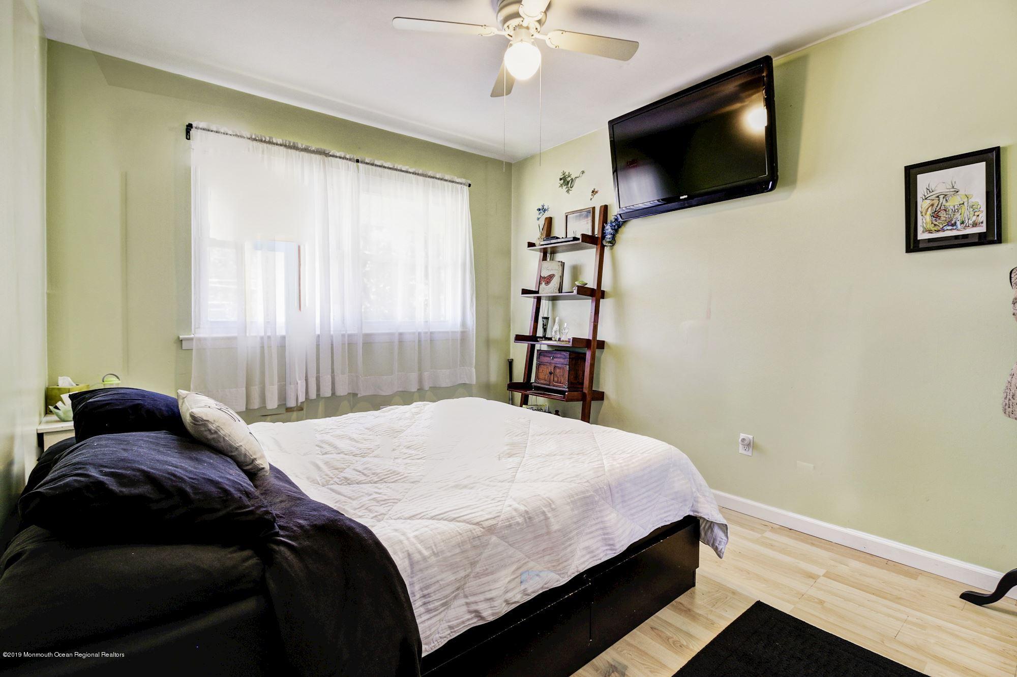 702 Maple Street Lakehurst, NJ 08733 - Photo 10 of 18 Bedroom 2-2