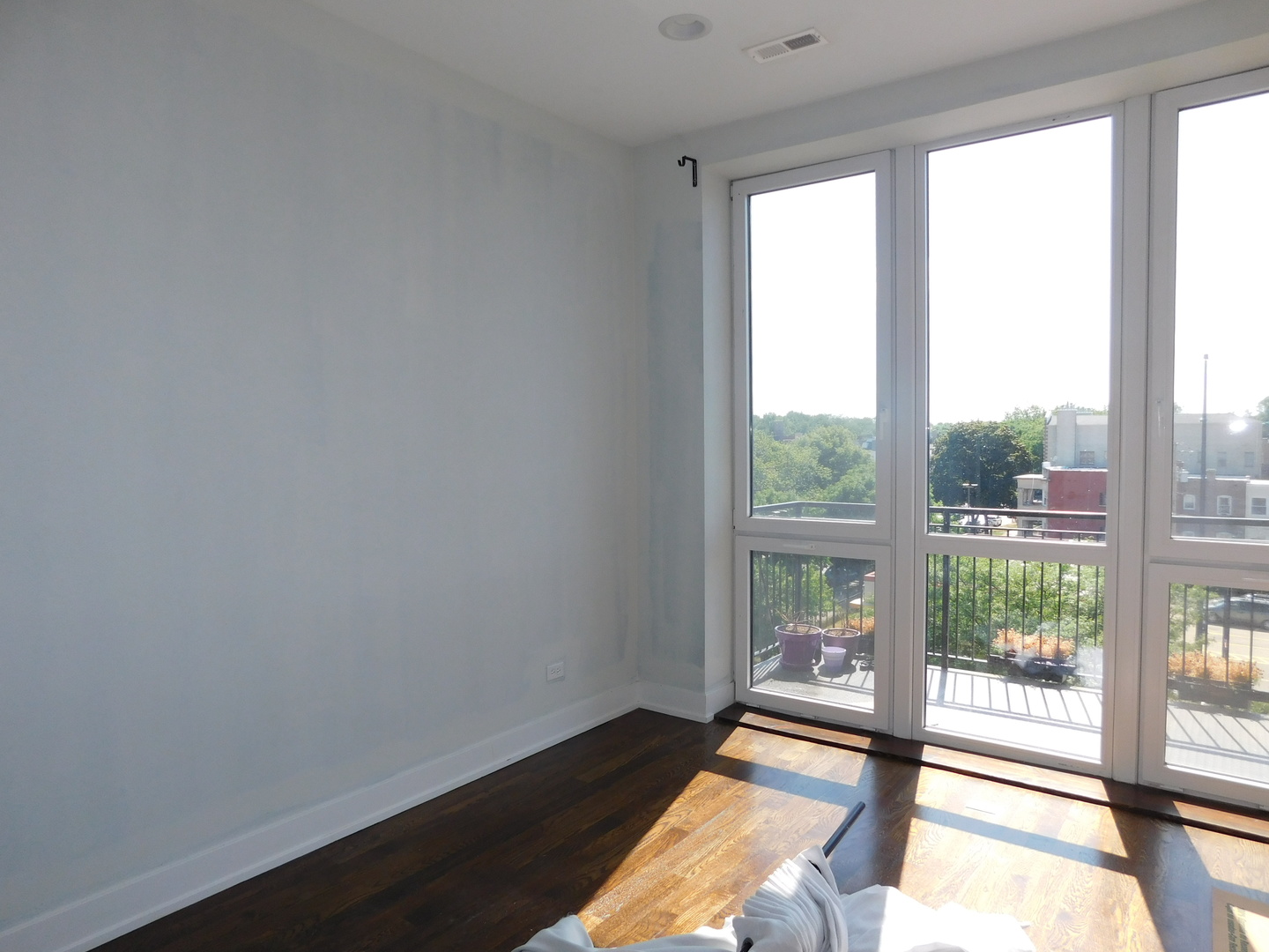 5139 North Broadway, Unit 404 Chicago, IL 60640 - Photo 2 of 15