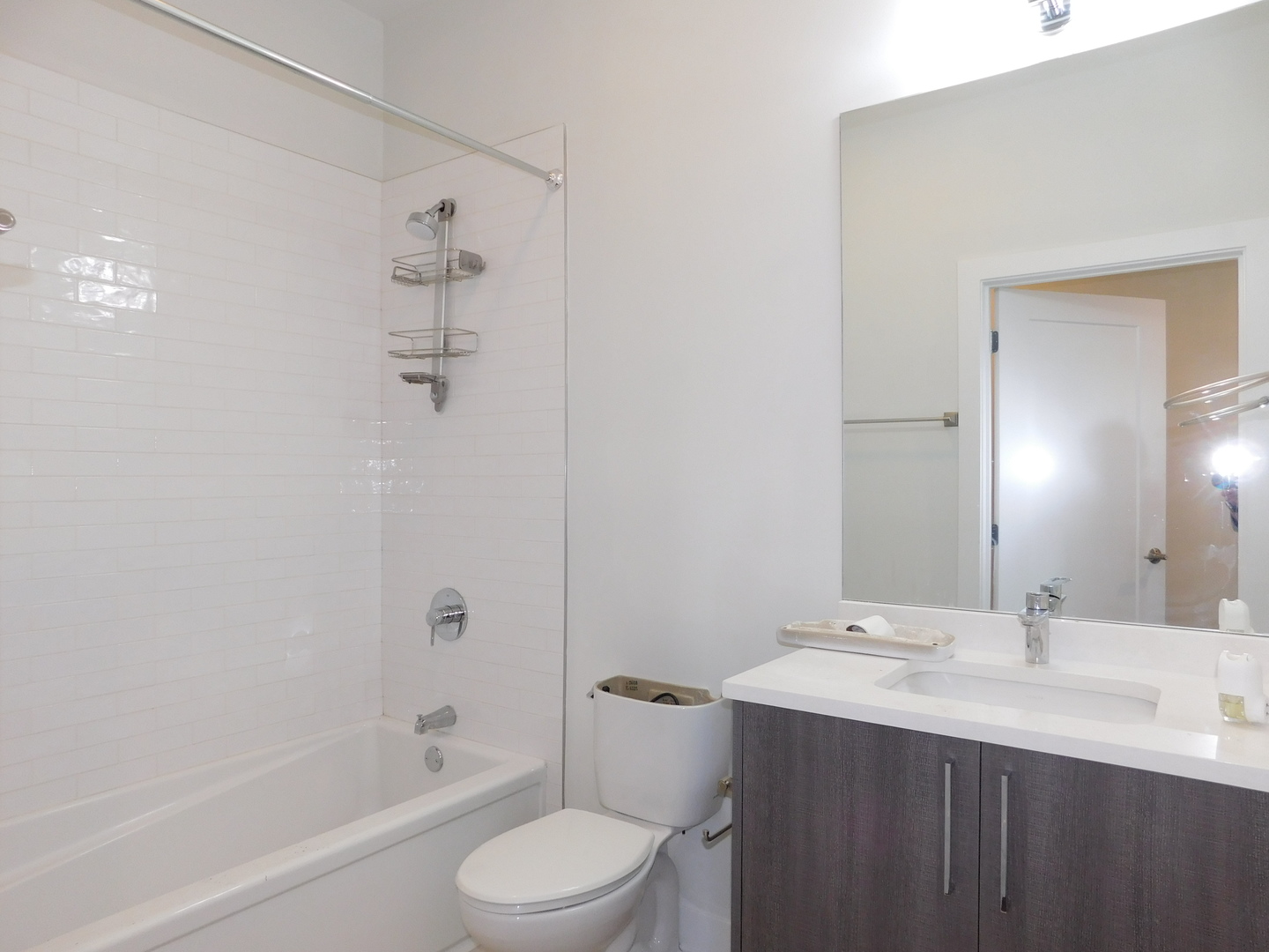 5139 North Broadway, Unit 404 Chicago, IL 60640 - Photo 5 of 15