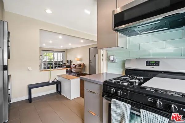 $718,500 | 1317 Stanford Street, Unit 5, Santa Monica, CA 90404