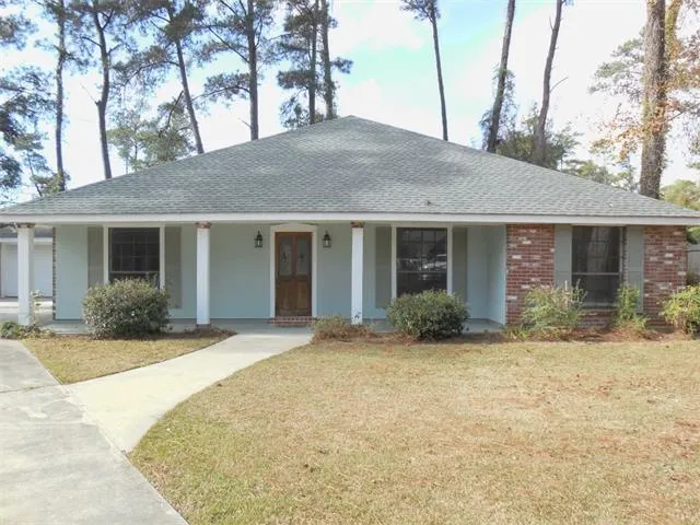 $2,350 | 102 Beau Soleil Place, Mandeville, LA 70471