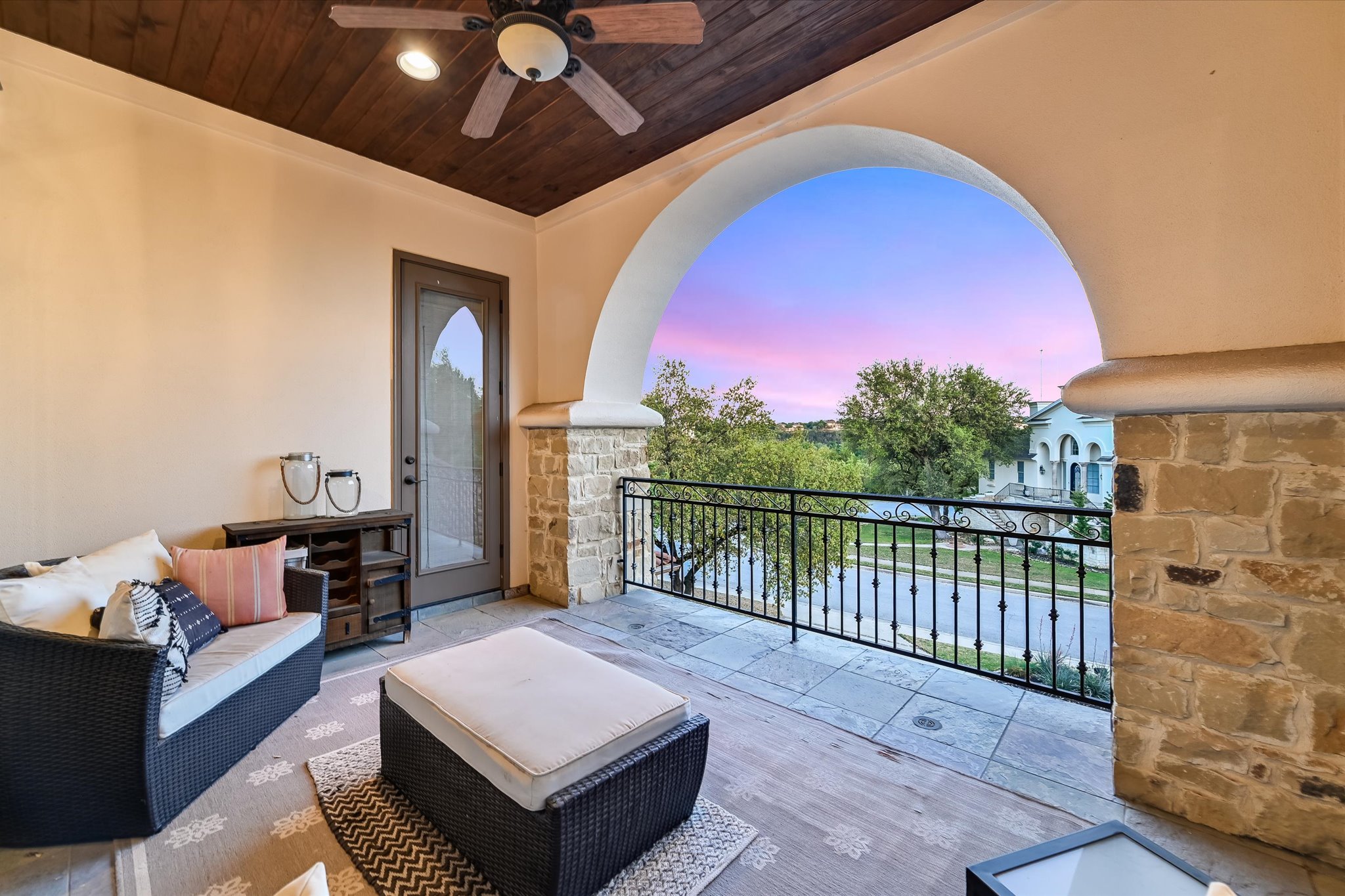 3804 Pappys Way Austin, TX 78730 - Photo 14 of 40 Balcony