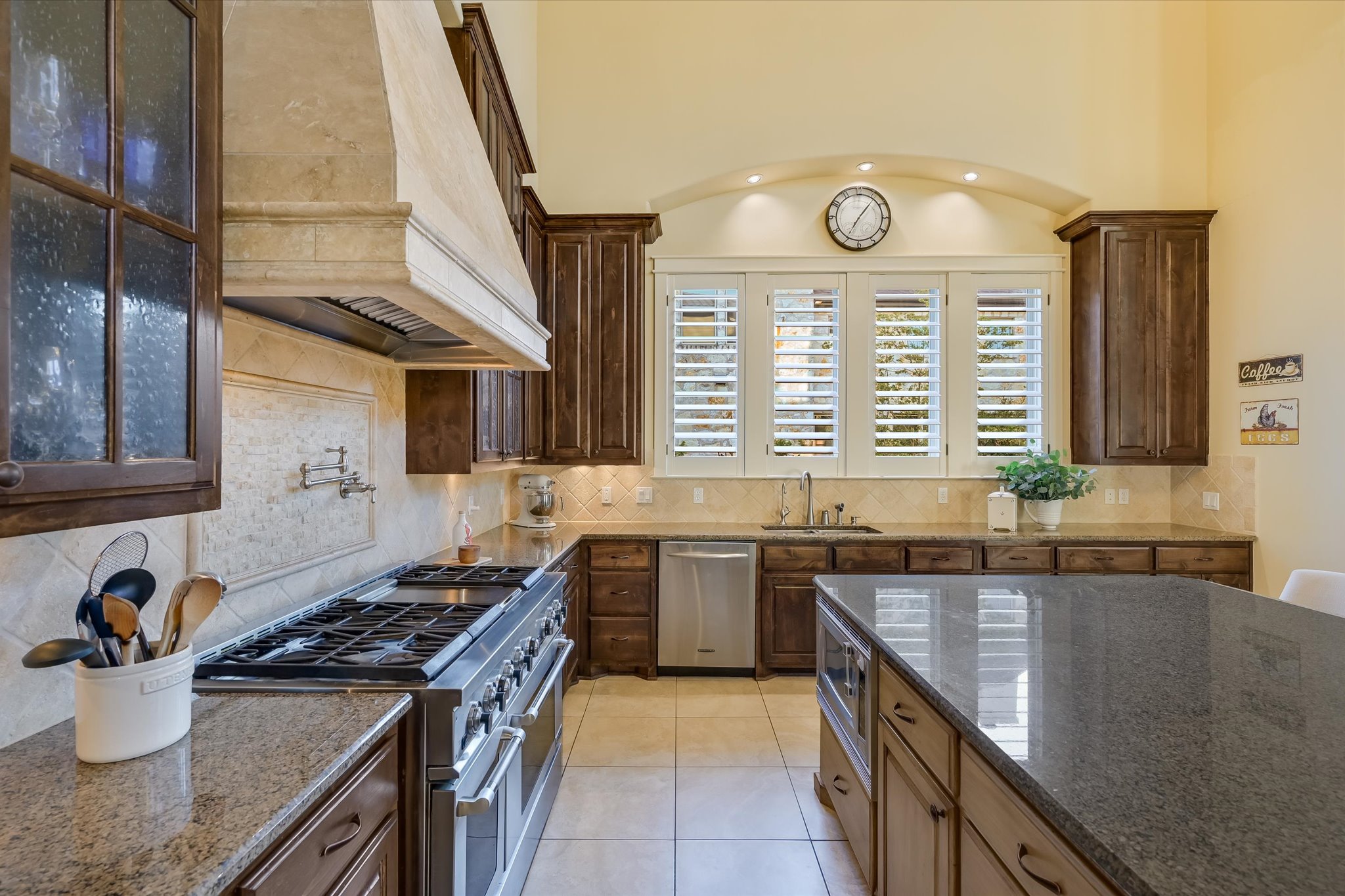 3804 Pappys Way Austin, TX 78730 - Photo 15 of 40 Kitchen