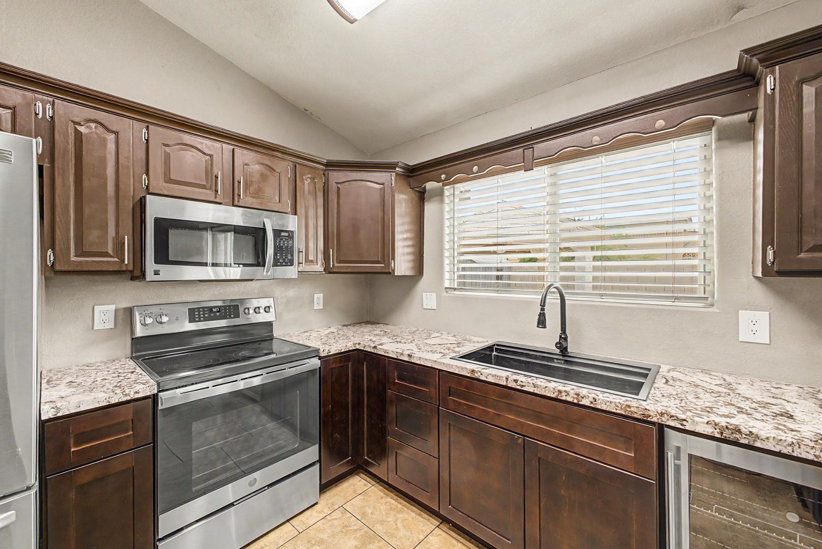 9061 West Granada Road Phoenix, AZ 85037 - Photo 6 of 16 Photo #6