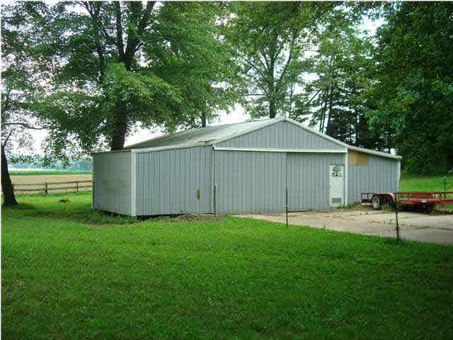 177 East Tennyson Road Boonville, IN 47601 - Photo 11 of 15 Gallery Image 11