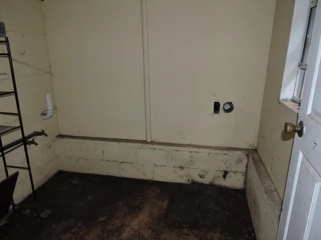 $1,350 | 120 Sikes Drive, Crestview, FL 32539