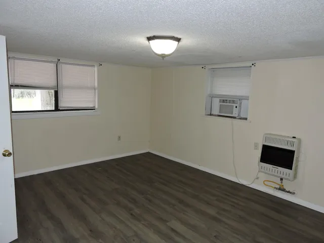 $1,350 | 120 Sikes Drive, Crestview, FL 32539