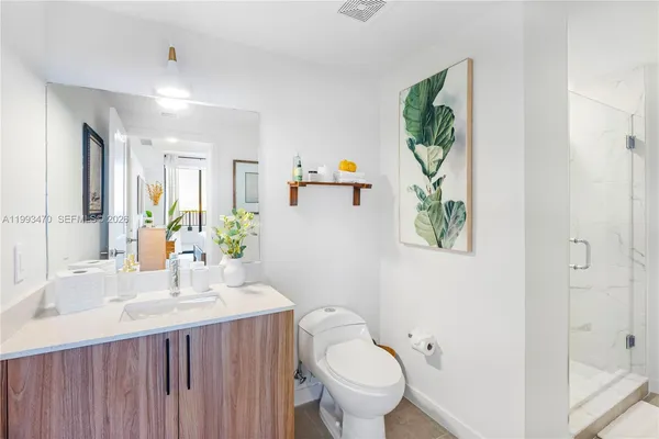 $3,193 | 208 North Federal Highway, Unit PH823, Pompano Beach, FL 33062