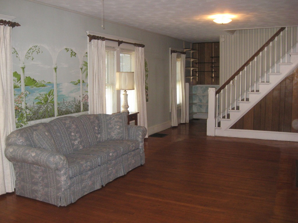 127 Hastings Street Springfield, MA 01104 - Photo 12 of 30 Gallery Image 12