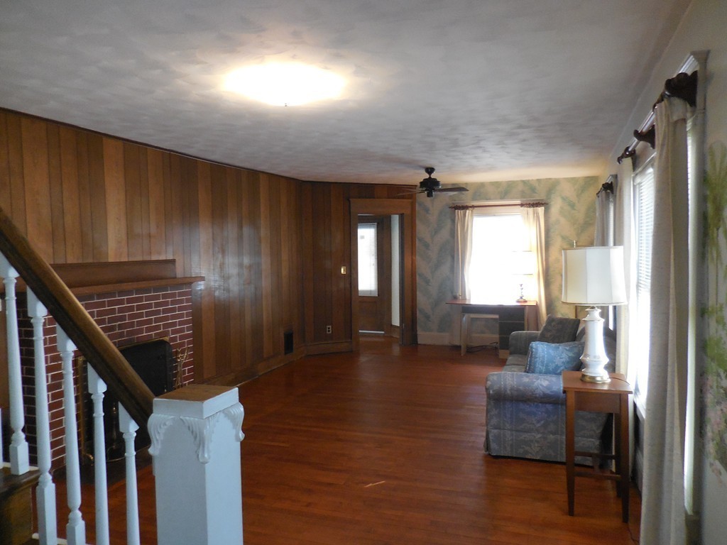 127 Hastings Street Springfield, MA 01104 - Photo 14 of 30 Gallery Image 14