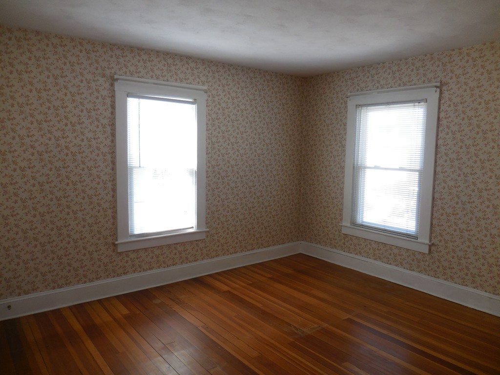 127 Hastings Street Springfield, MA 01104 - Photo 16 of 30 Gallery Image 16