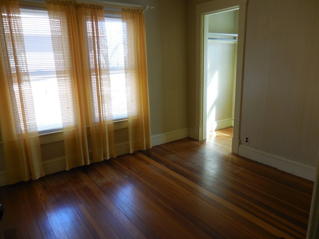 127 Hastings Street Springfield, MA 01104 - Photo 17 of 30 Gallery Image 17