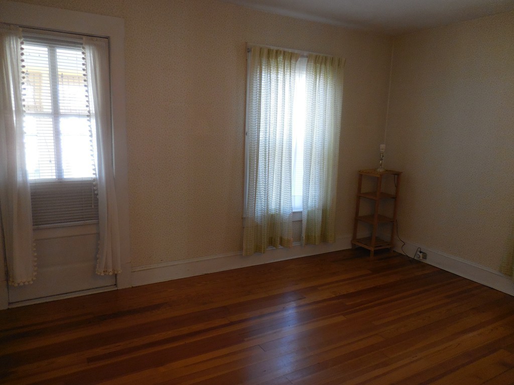 127 Hastings Street Springfield, MA 01104 - Photo 20 of 30 Gallery Image 20