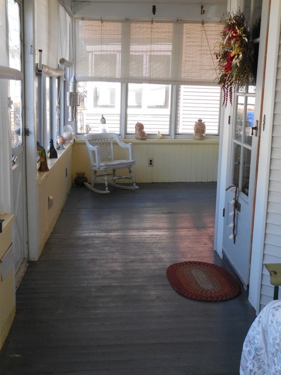 127 Hastings Street Springfield, MA 01104 - Photo 8 of 30 Gallery Image 8