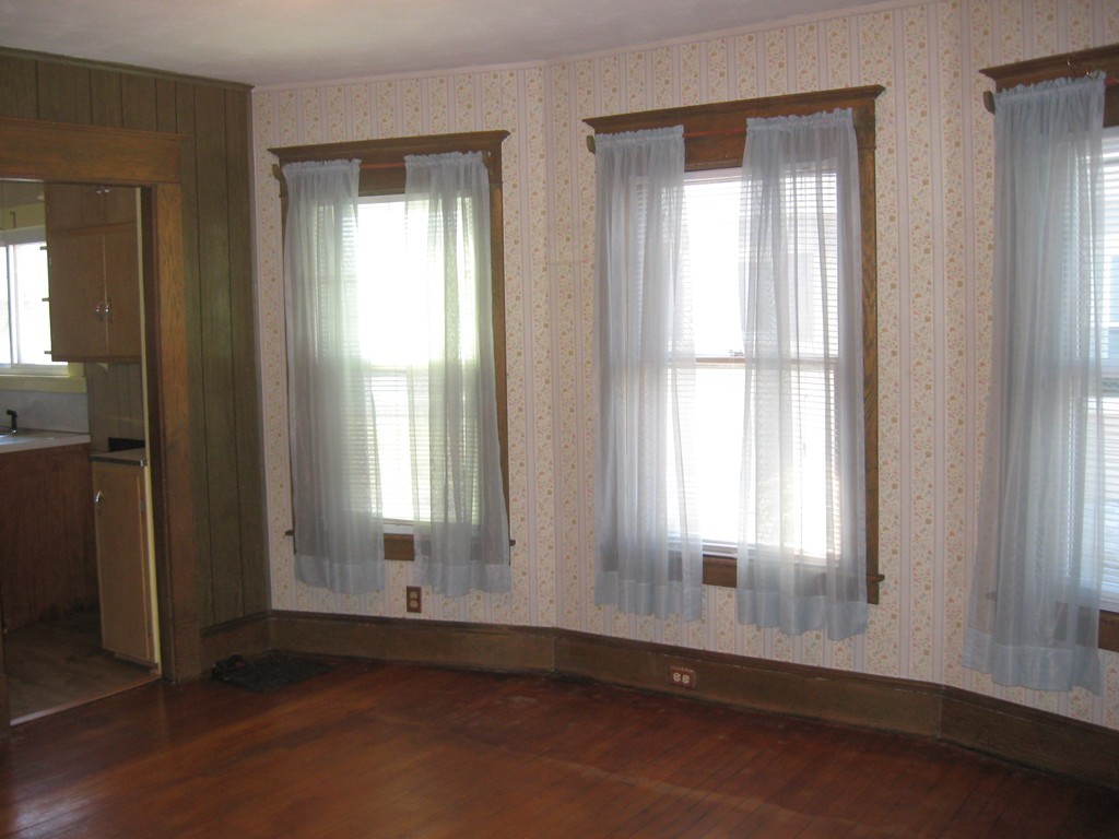 127 Hastings Street Springfield, MA 01104 - Photo 10 of 30 Gallery Image 10