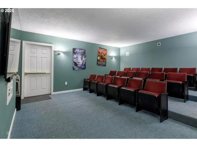 $699,000 | 1113 Highway 101, Unit 1, Depoe Bay, OR 97341