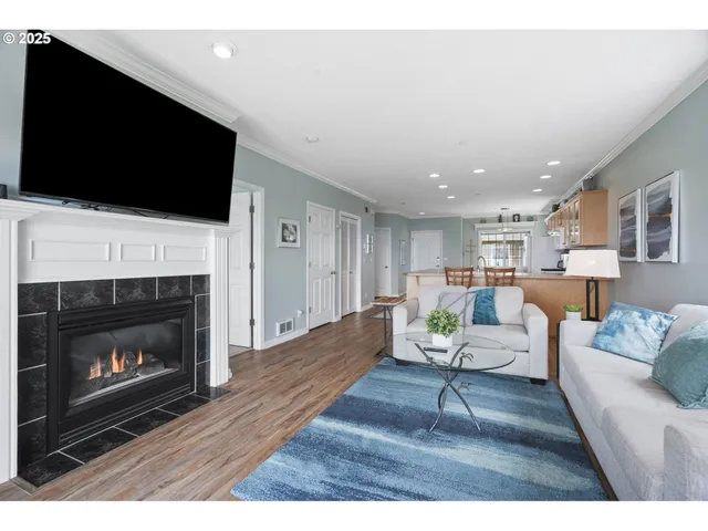 $699,000 | 1113 Highway 101, Unit 1, Depoe Bay, OR 97341