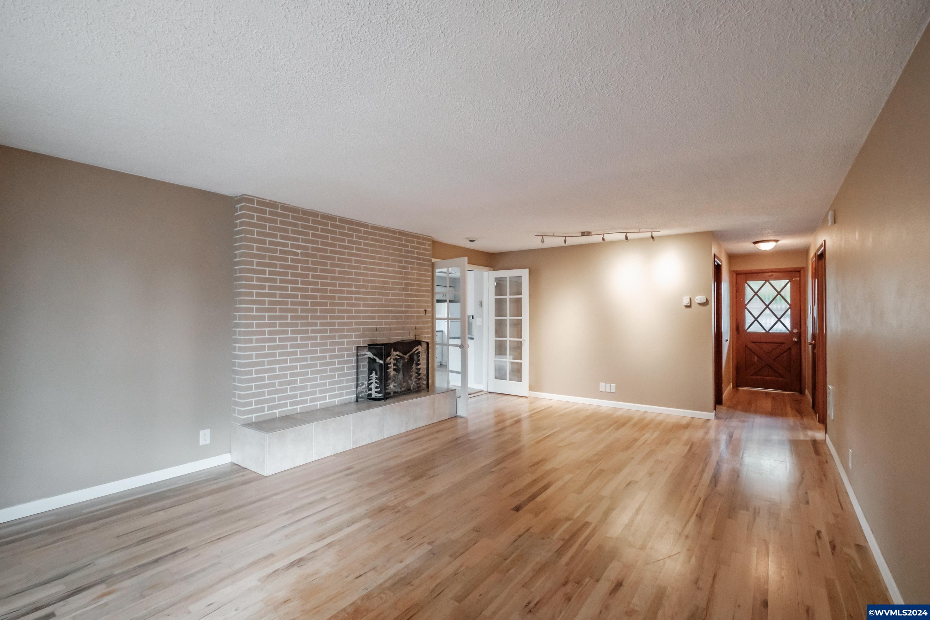 4703 Dakota Road Southeast Salem, OR 97302 - Photo 7 of 36 Gallery Image 7