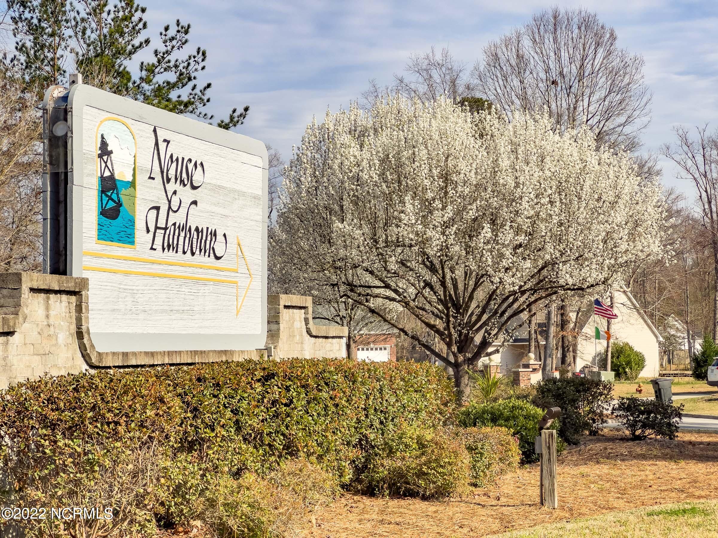 102 Cabot Circle New Bern, NC 28560 - Photo 8 of 26 Neuse Harbour - Neighborhood