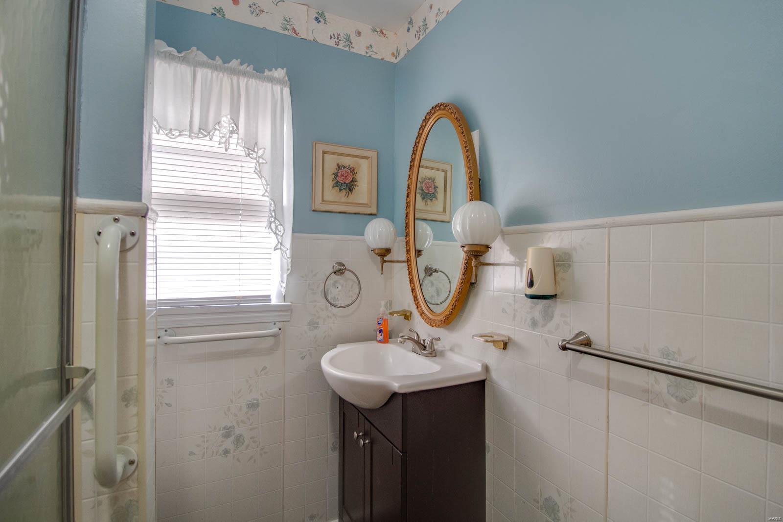 543 Carlinville Road Shipman, IL 62685 - Photo 14 of 29 Gallery Image 14